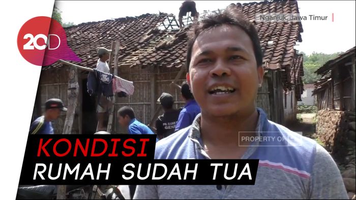 Tolong! Atap Rumah Nenek Jasemi Runtuh Diterjang Hujan