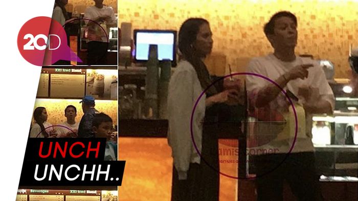 Cieee Ariel NOAH Tercyduk Nonton Bareng Pevita Pearce