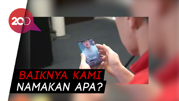 Wuiw! Bos Xiaomi Pamer Purwarupa Ponsel Lipat Super Kece