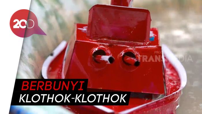 Melihat Kembali Mainan Tradisional Kapal Othok-othok