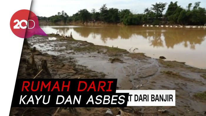Keluarga dengan 9 Anak Selamat dari Banjir Bandang Sulsel