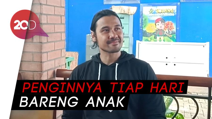 Curhatan Chicco Jerikho Jadi Hot Daddy yang Super Sibuk