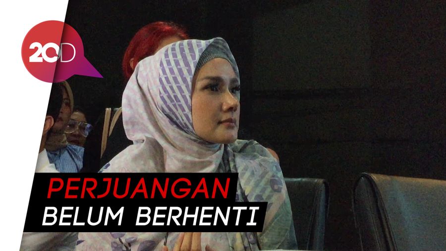 Ikut Aksi Solidaritas Ahmad Dhani, Mulan Jameela Berkaca-kaca