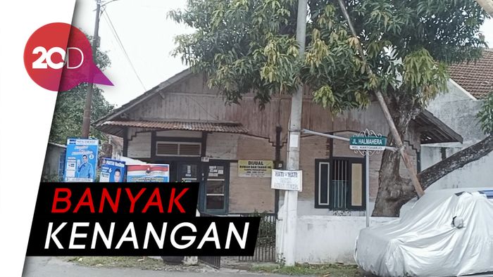 Rumah Dijual, Istri Pencipta lagu Hymne Guru Pasrah