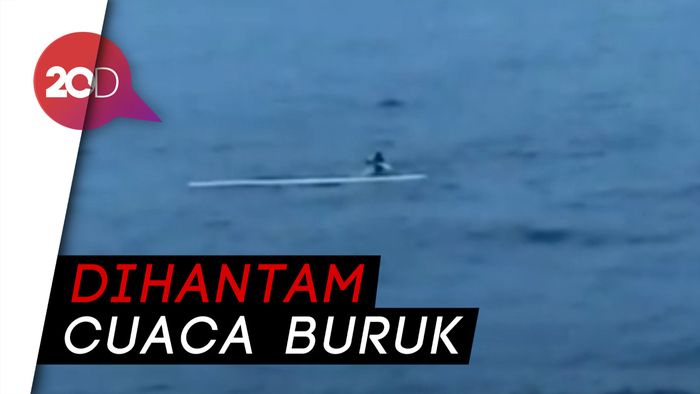 Video Evakuasi Nelayan Usai 2 Hari Terombang-ambing di Laut
