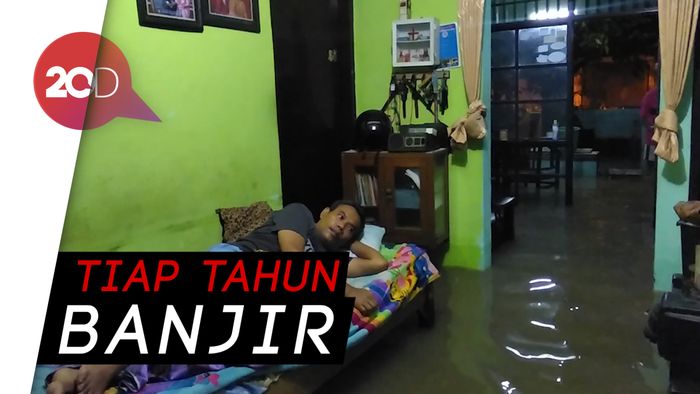 Bu Risma, Warga Curhat Nih Rumahnya Kebanjiran
