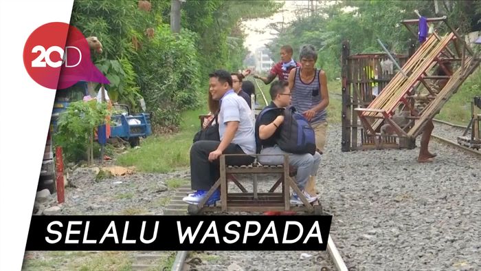 Lori Dorong, Moda Transportasi di Jalur Kereta