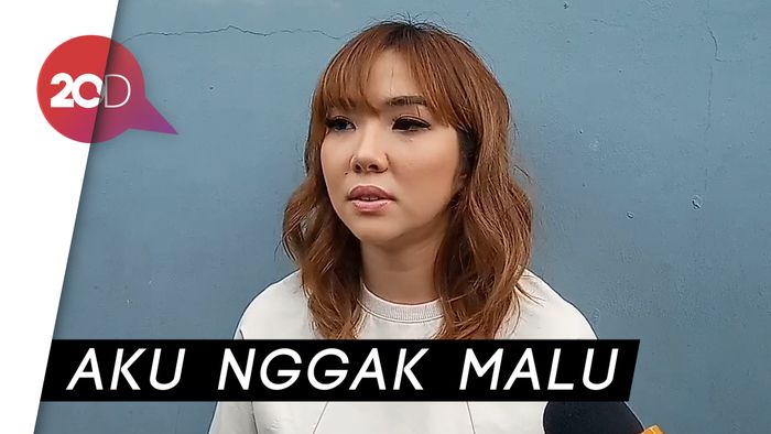 Ngaku Trauma Pasca Cerai, Gisel Akan ke Psikiater