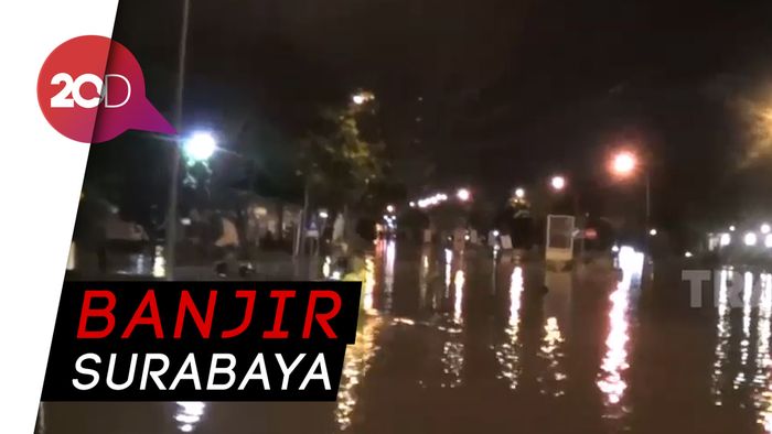 Permukiman Elite di Surabaya Terendam Banjir
