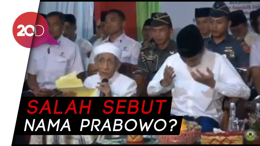 Di Samping Jokowi, Mbah Moen Kepeleset Doakan Prabowo