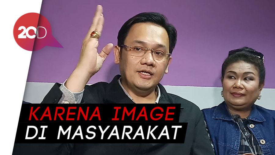 Alasan Farhat Abbas Tak Mau Terima Kasus Prostitusi Online