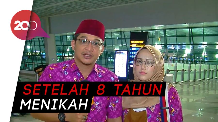 Cerita Perdana Pasha dan Adel Umrah Bersama