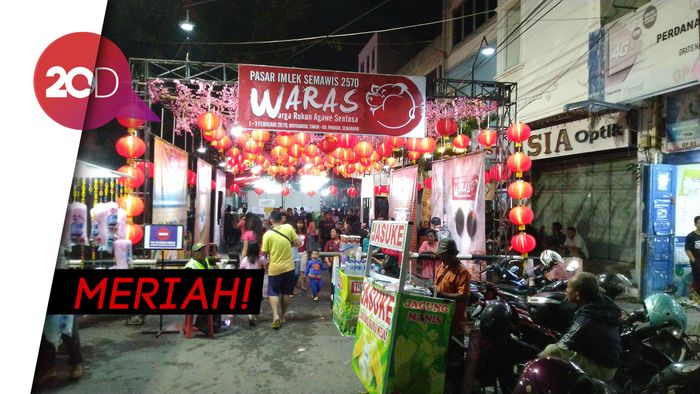 Meriahnya Tradisi Tok Panjang Jelang Imlek di Semarang