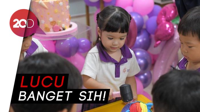 Saat Gempi Pamer Lukisannya