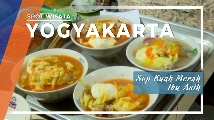 Pedasnya Sop Buah Merah Ibu Asih, Yogyakarta