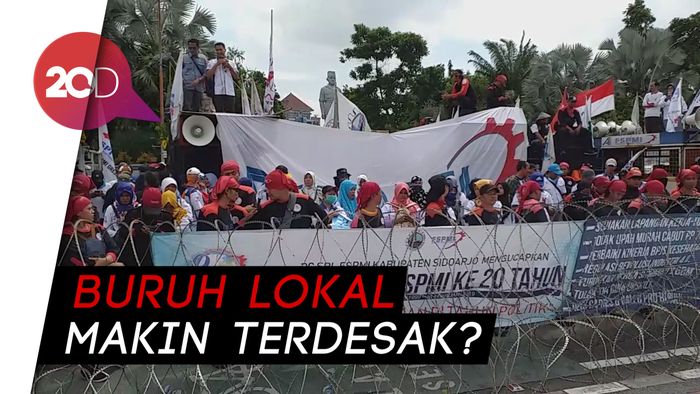 Buruh di Jawa Timur Demo, Tuntut Pemerintah Deportasi TKA