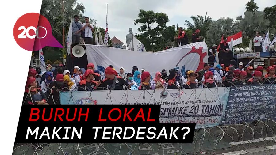 Buruh di Jawa Timur Demo, Tuntut Pemerintah Deportasi TKA