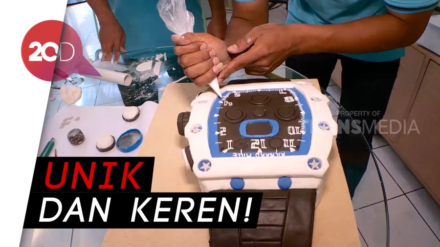 Melihat Proses Pembuatan Cake dengan Dekorasi Unik