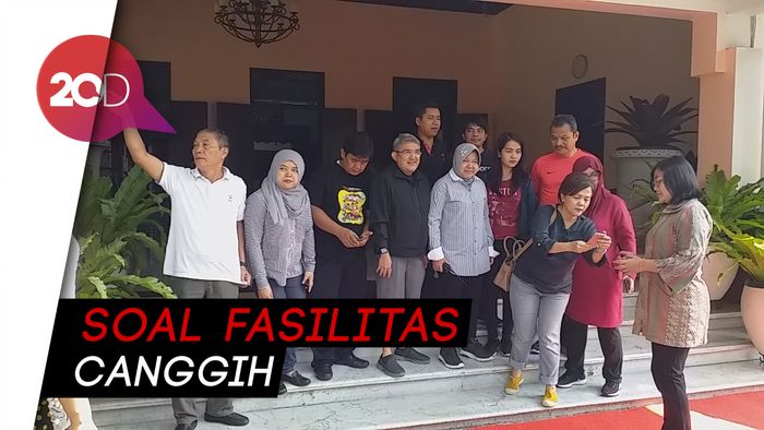 Saat Risma Pamer Teknologi Surabaya ke Sejumlah Pemimpin Media