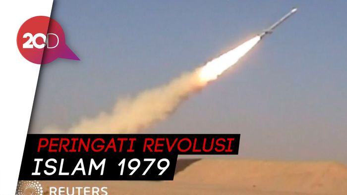 Meski Ditekan, Iran Unjuk Kebolehan Rudal Penjelajah