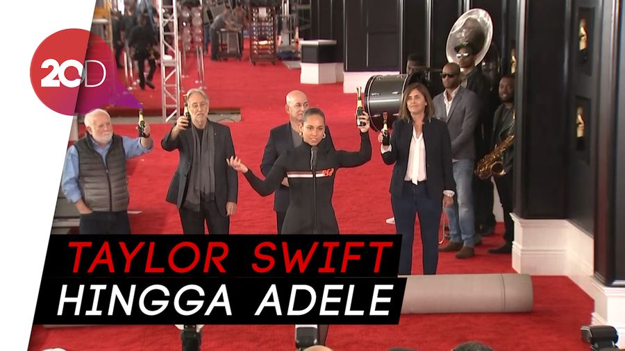 Throwback Aksi Selebriti di Red Carpet Grammy 10 Tahun Lalu