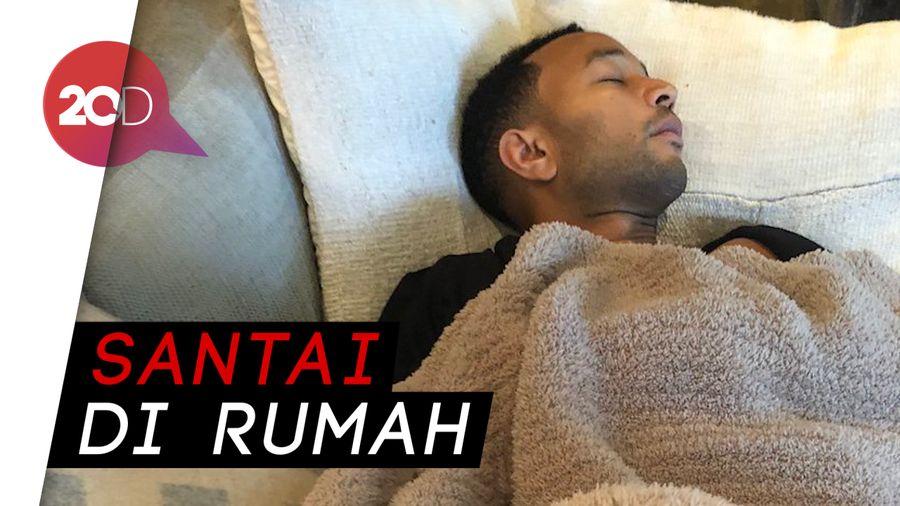Tak Hadir ke Grammy Awards, John Legend Pilih Tidur