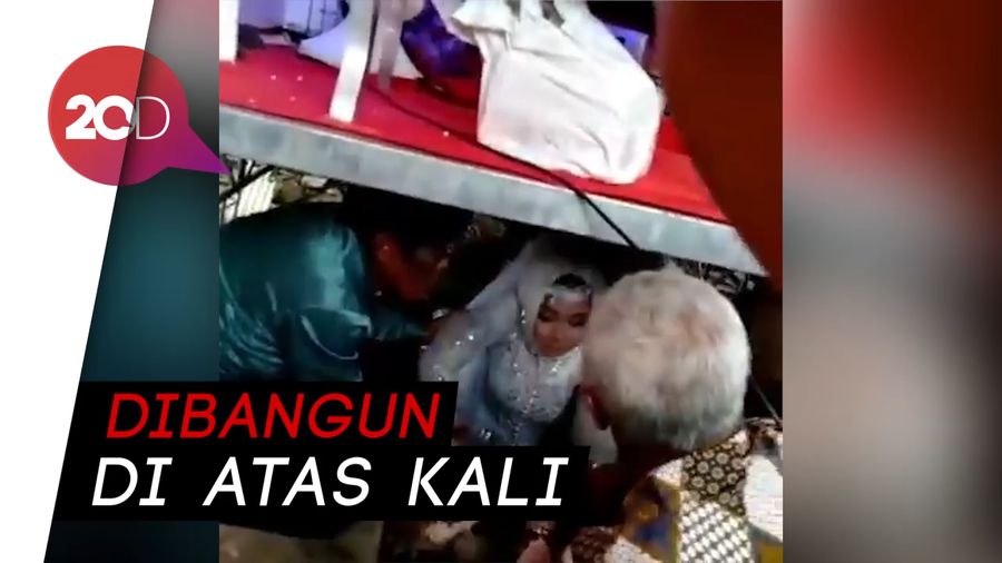 Panggung Pelaminan Ambruk, Pengantin dan Tamu Nyemplung Kali