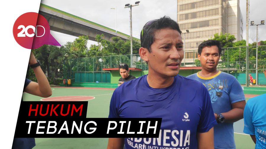 Slamet Maarif Tersangka, Sandi: Hukum Buat Pukul Lawan
