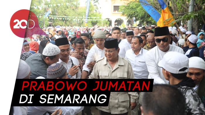 Teriakan Prabowo Presiden Usai Salat Jumat di Semarang