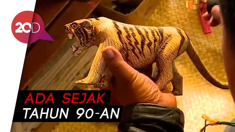 Unik! Kerajinan Kayu Ini Diukir dengan Solder