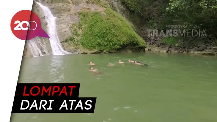 Asyiknya Berenang di Curug Koja Tasikmalaya