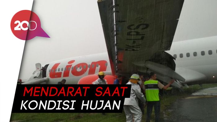 Lion Air Tergelincir di Bandara Supadio Pontianak