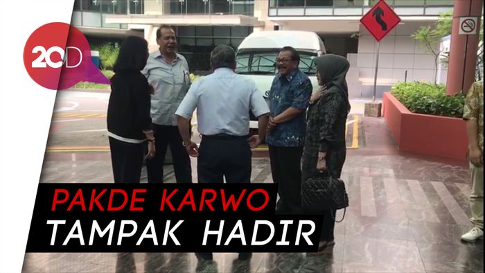 CT Didampingi Istri Besuk Ani Yudhoyono 