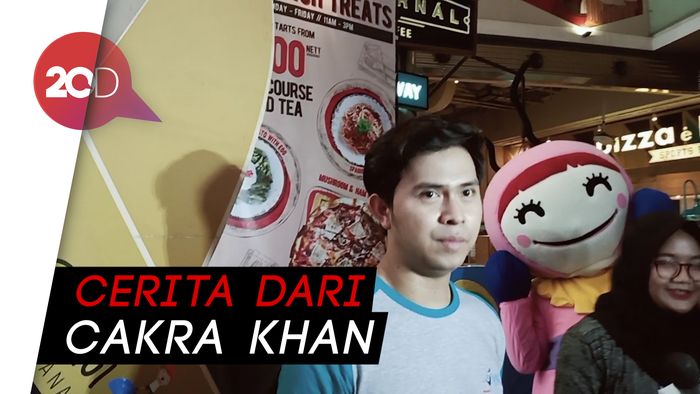 Dikabarkan Segera Menikah, Syahrini Jadi Sering Tersenyum