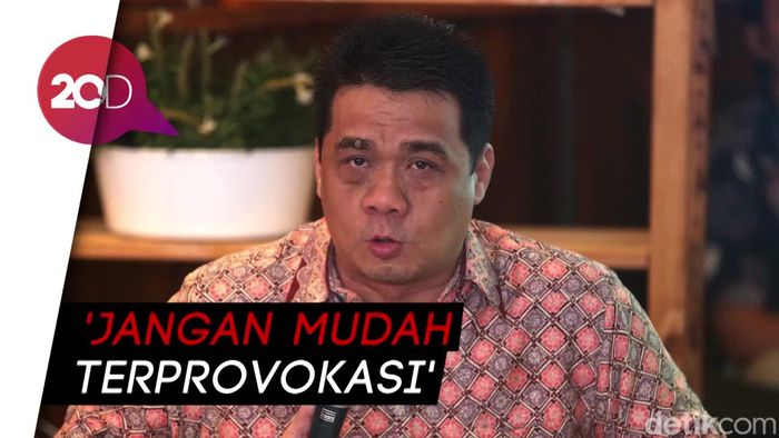 Kubu Prabowo: Jokowi Tidak Mungkin Pakai Earpiece!