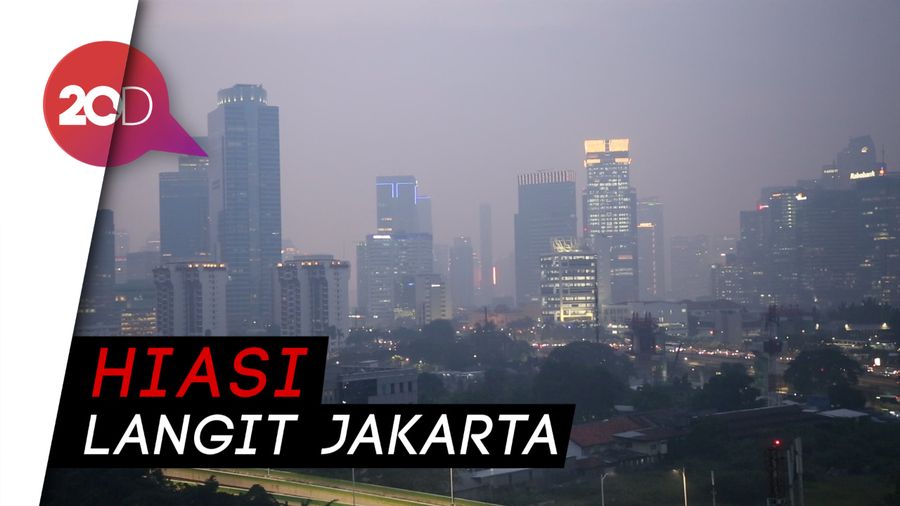 Jakarta Berkabut di Sore Hari