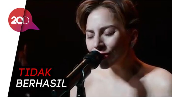 Hiks! Lady Gaga Putus dengan Christian Carino