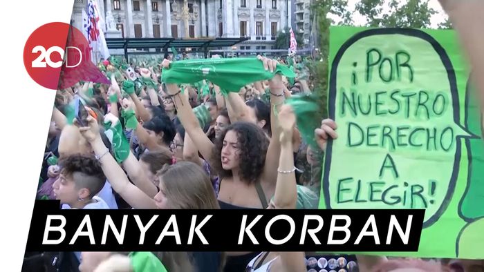 Ratusan Perempuan Argentina Menuntut Aborsi Dilegalkan