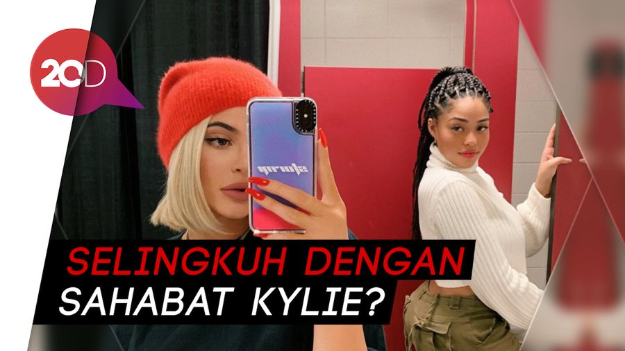 Wadidaw! Diselingkuhi Lagi, Khloe Kardasian Tinggalkan Tristan