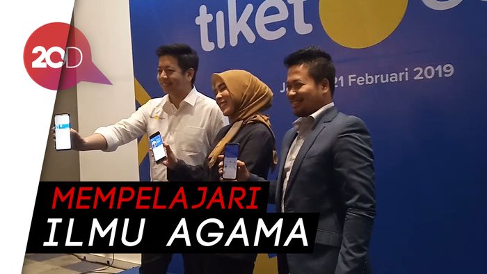 Bagaimana Cara Fitri Tropica Tetap Istikamah dengan Hijabnya?