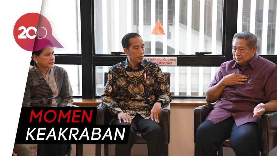Jenguk Ani Yudhoyono, Jokowi Juga Berbincang dengan SBY 