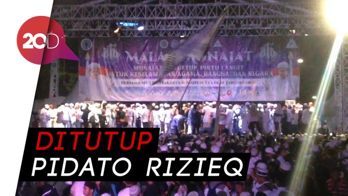 Peserta Munajat 212 Bubar Sambil Lafalkan Selawat