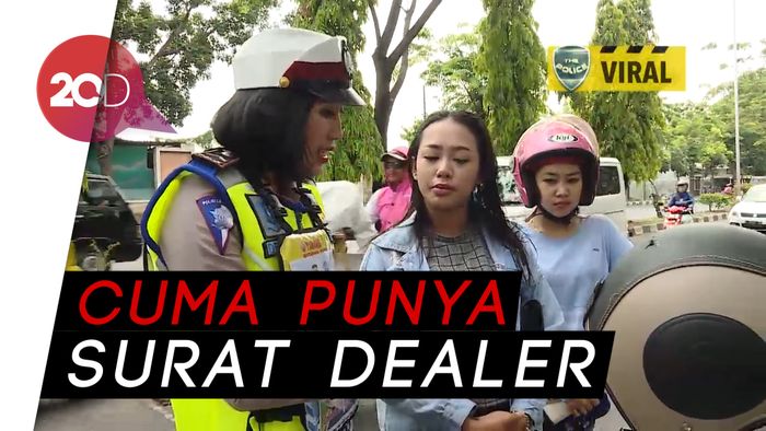 Belum Lama Beli Motor, Dipakai, Eh Si Mbak Kena Tilang...