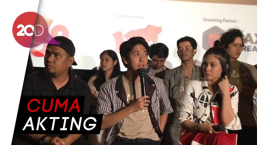 Dilan Suka Gombal, Bagaimana dengan Iqbaal Ramadhan?