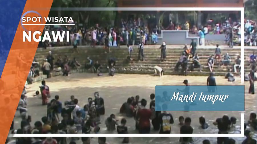 Tradisi Mandi Lumpur di Ngawi