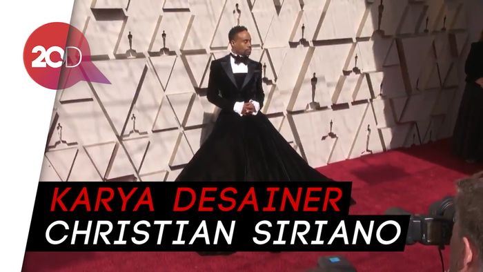 Aktor Ini Pake Gaun di Red Carpet Oscar 2019