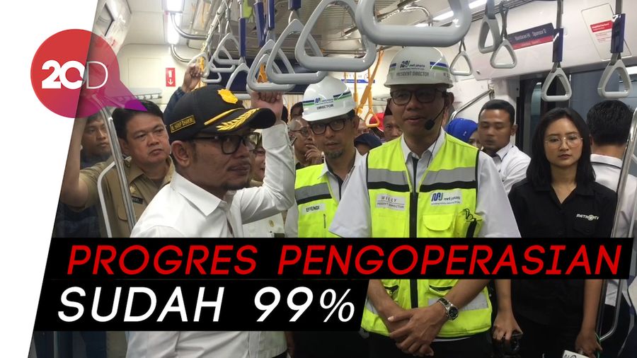 Saat Menaker Hanif Jajal MRT HI-Lebak Bulus
