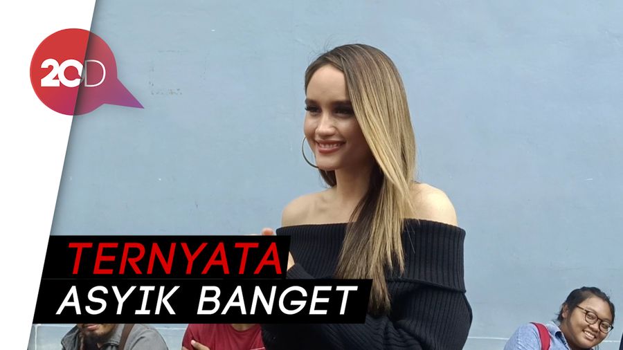 Cerita Cinta Laura Syuting Film Horor untuk Pertama Kalinya