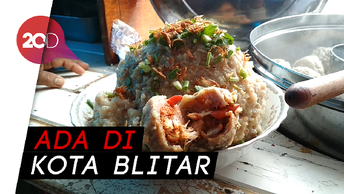 Rayakan Kemenangan Timnas U-22 dengan Bakso Sebesar Bola 