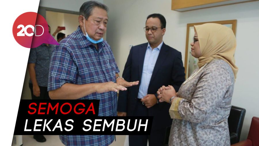 Bersama Istri, Anies Jenguk Ani Yudhoyono di Singapura